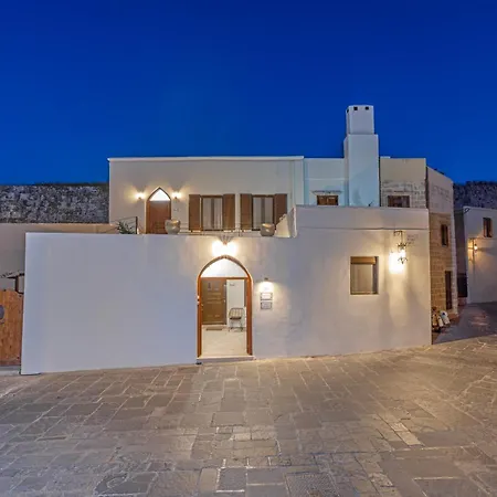 Nikolas Old Town דירה